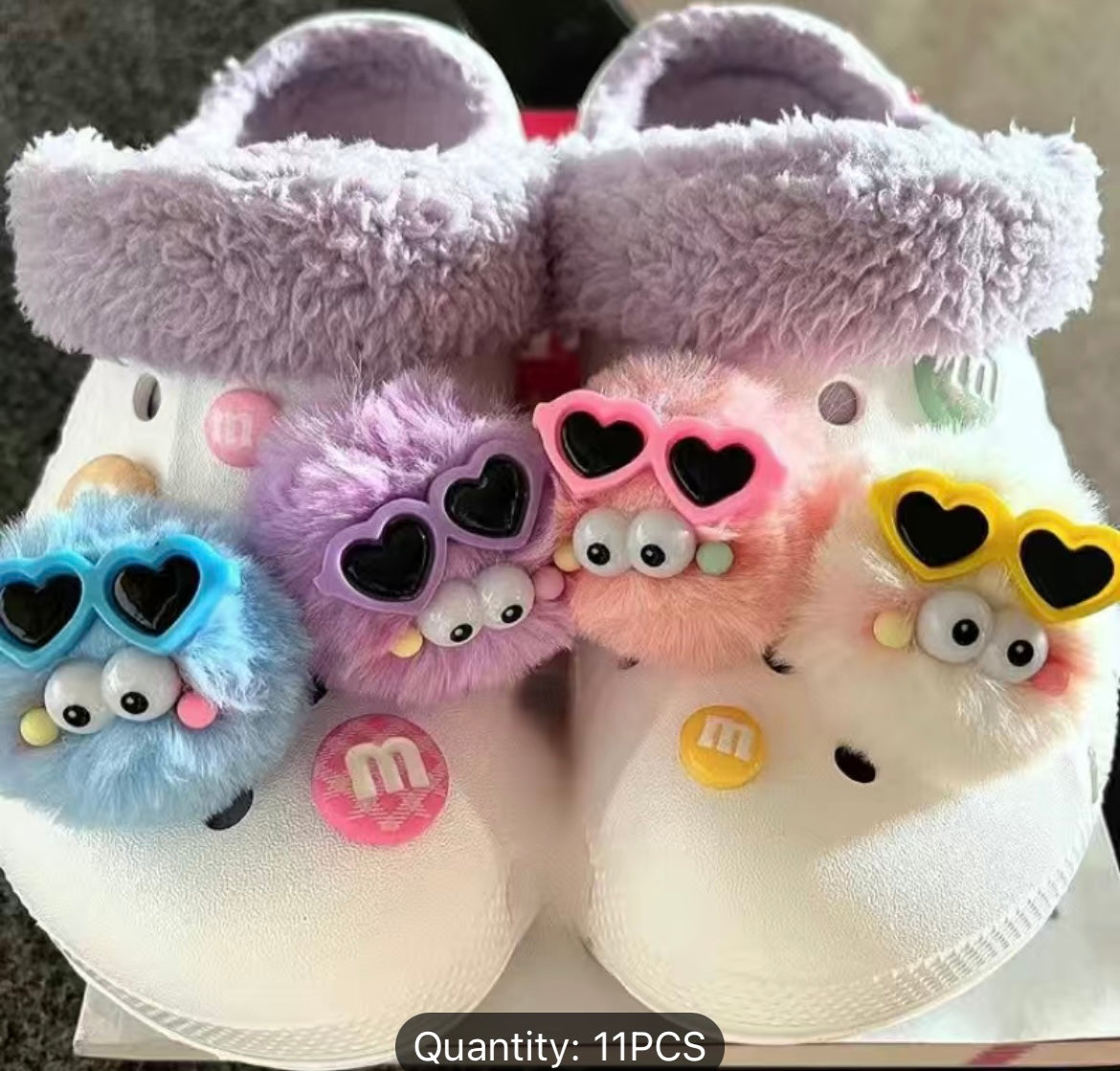 Fluffy croc gems